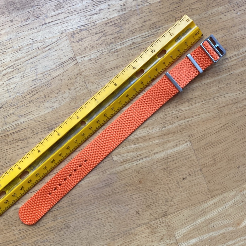 SharkTooth Strap Orange (22 mm) - Picture 5 of 7